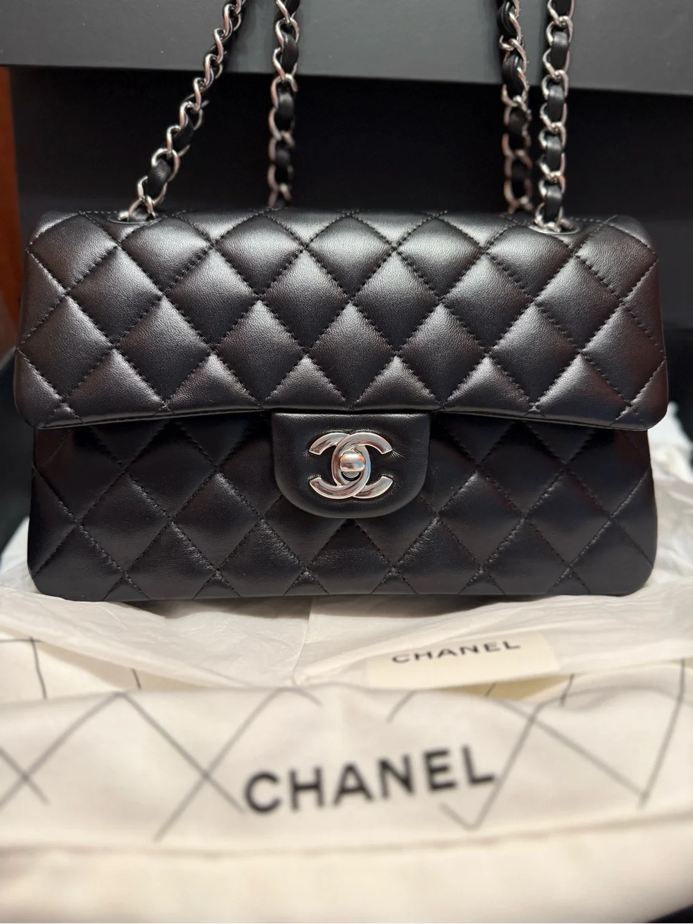 CHANEL classic quilted
